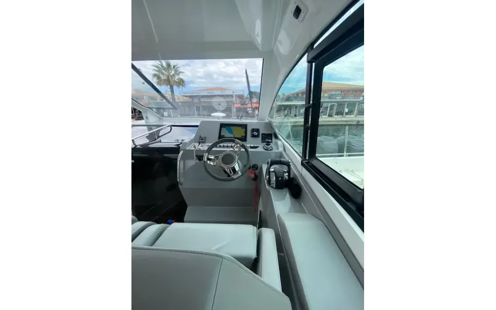 slider 19 Beneteau Gran Turismo 32