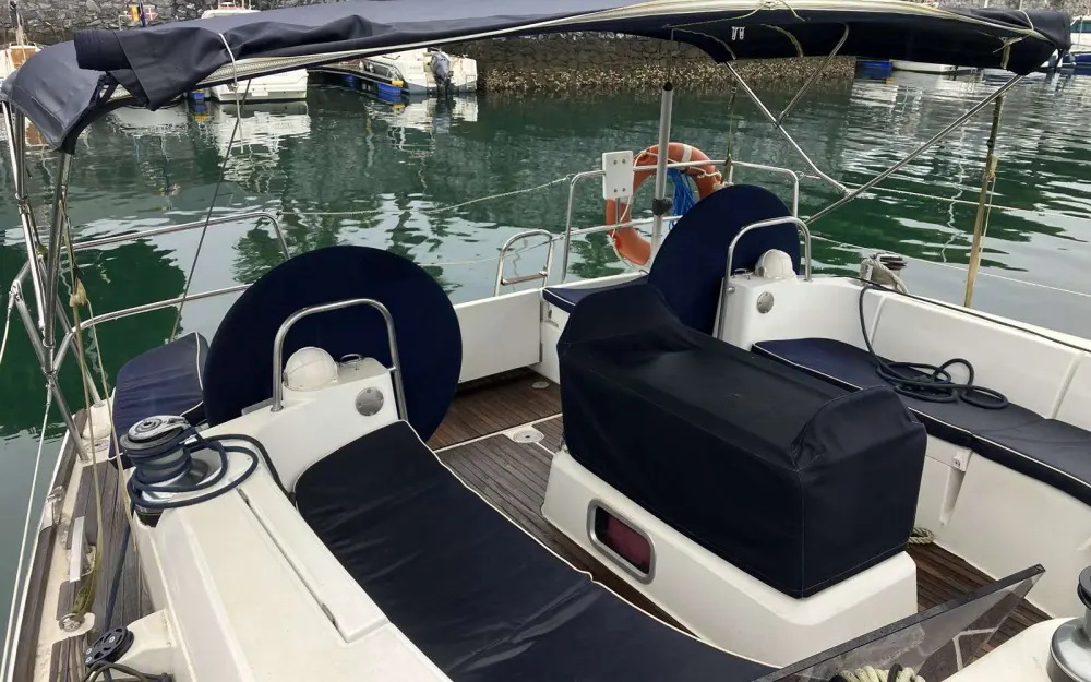 slider 15 Jeanneau Sun Odyssey 49 i