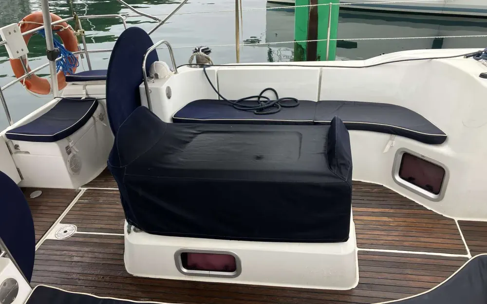 slider 16 Jeanneau Sun Odyssey 49 i