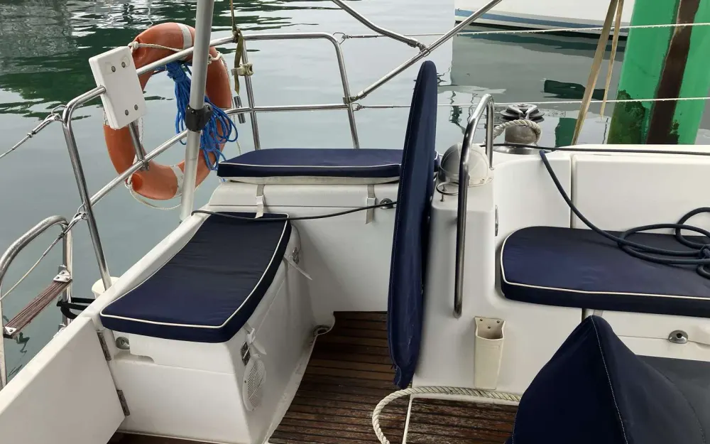slider 17 Jeanneau Sun Odyssey 49 i