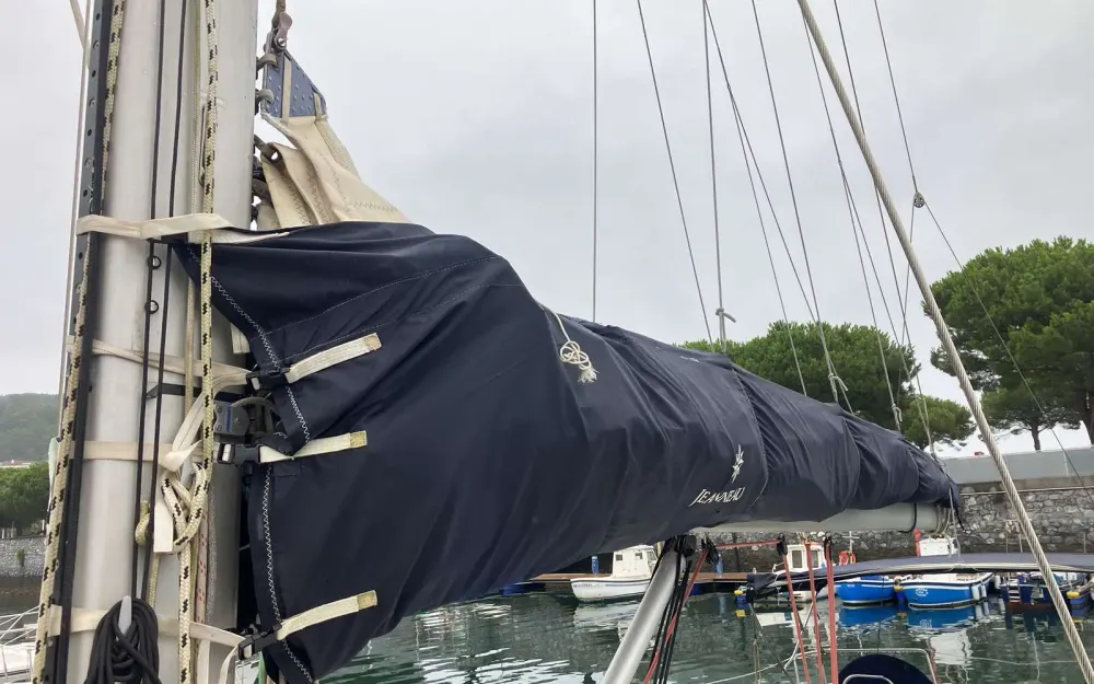 slider 20 Jeanneau Sun Odyssey 49 i