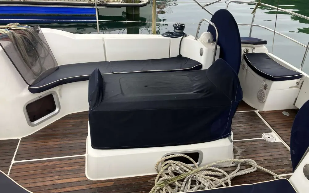 slider 23 Jeanneau Sun Odyssey 49 i