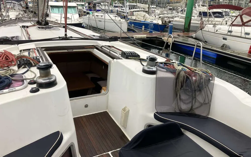 slider 25 Jeanneau Sun Odyssey 49 i