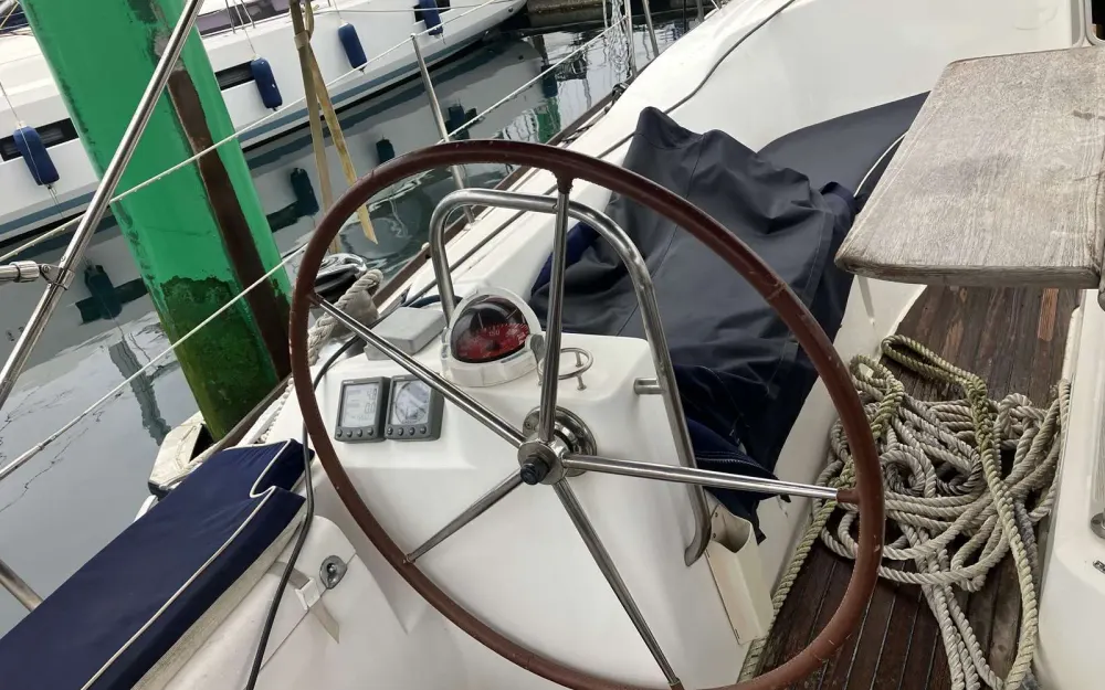 slider 26 Jeanneau Sun Odyssey 49 i