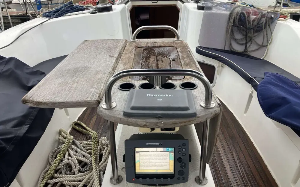 slider 28 Jeanneau Sun Odyssey 49 i