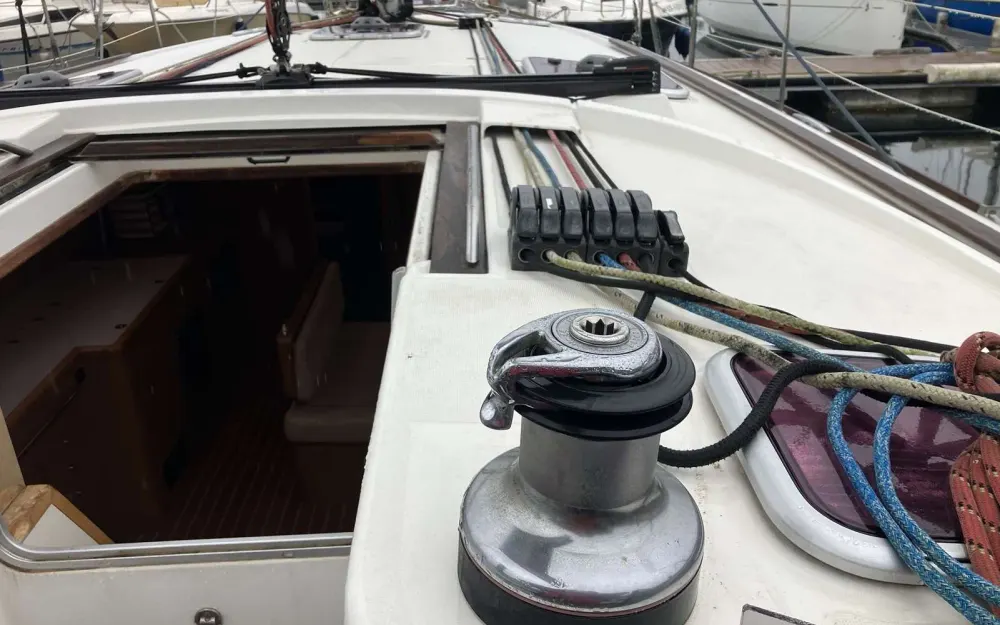 slider 44 Jeanneau Sun Odyssey 49 i