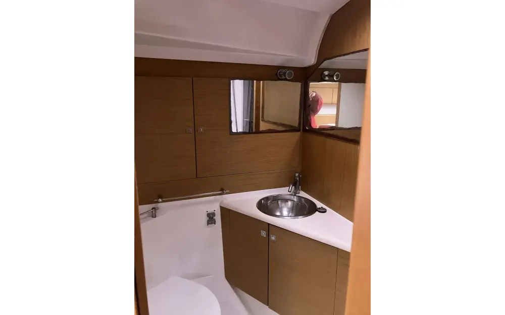 slider 57 Jeanneau Sun Odyssey 49 i