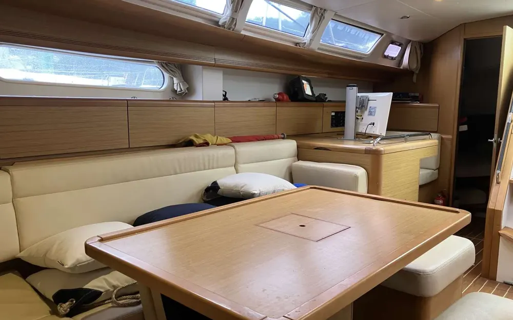 slider 62 Jeanneau Sun Odyssey 49 i