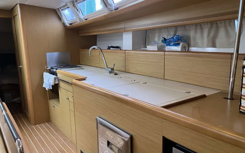 slider 63 Jeanneau Sun Odyssey 49 i