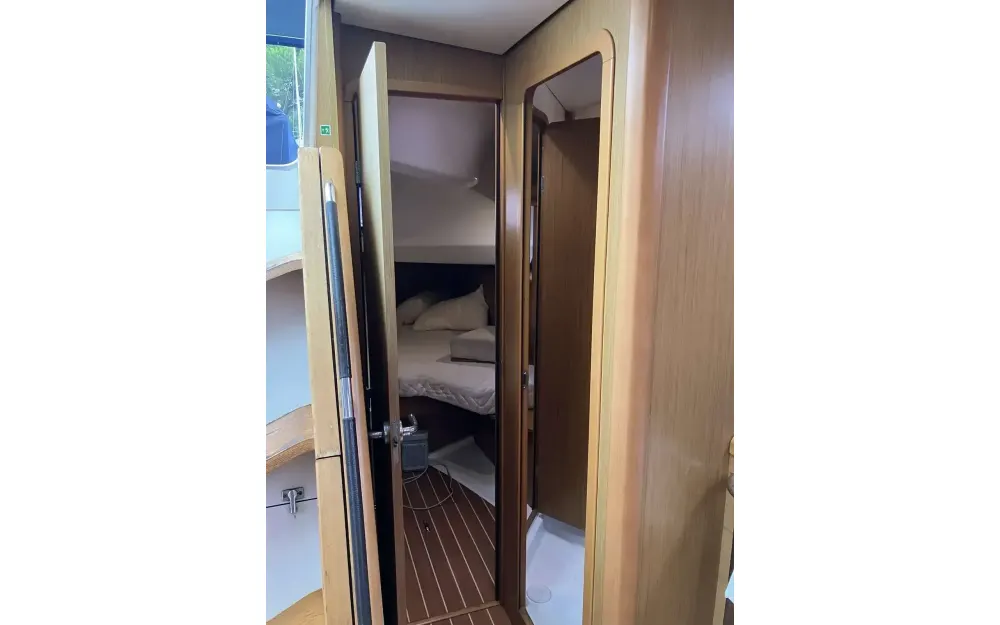 slider 64 Jeanneau Sun Odyssey 49 i