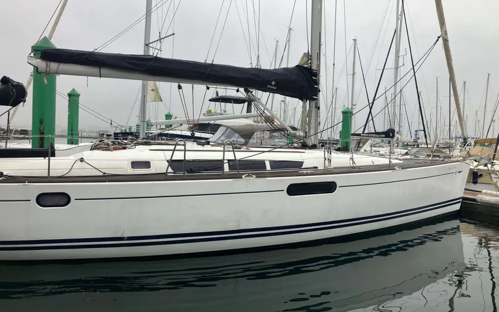 slider 4 Jeanneau Sun Odyssey 49 i