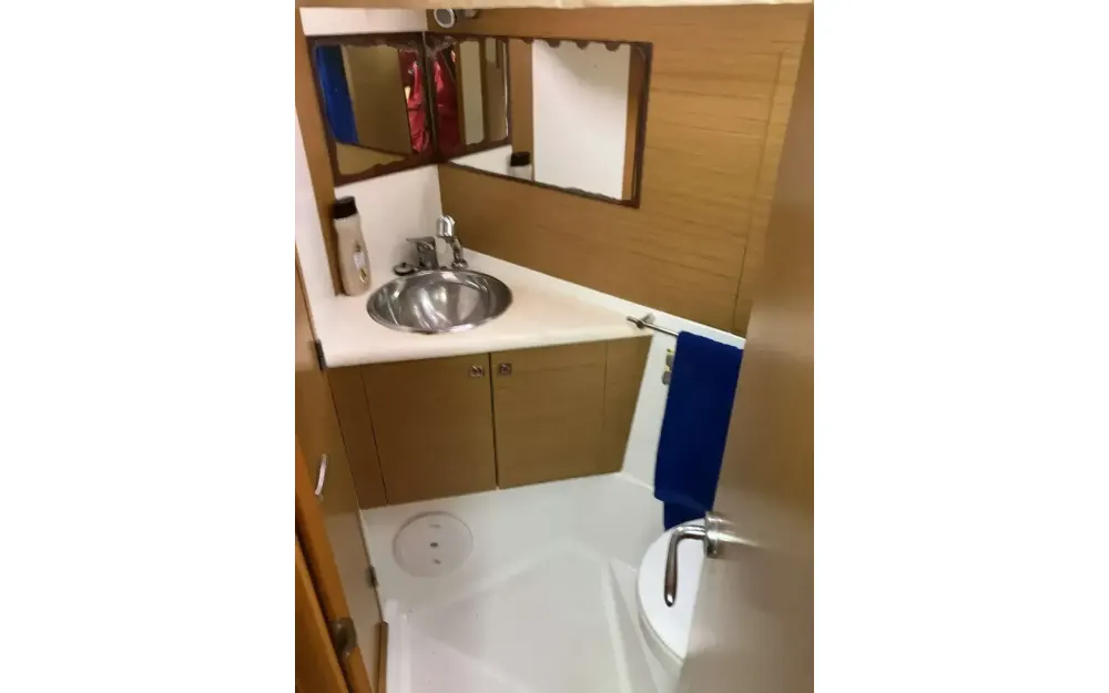 slider 71 Jeanneau Sun Odyssey 49 i