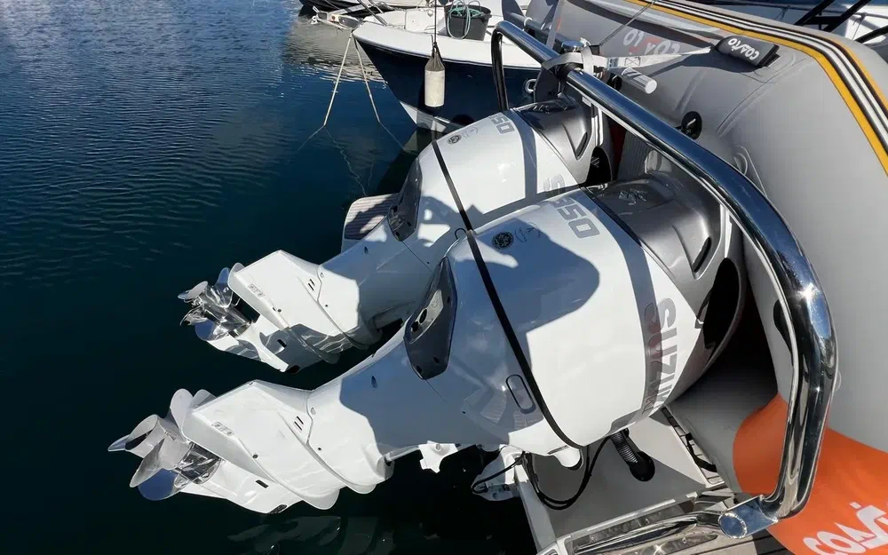 slider 11 Beneteau Flyer 10