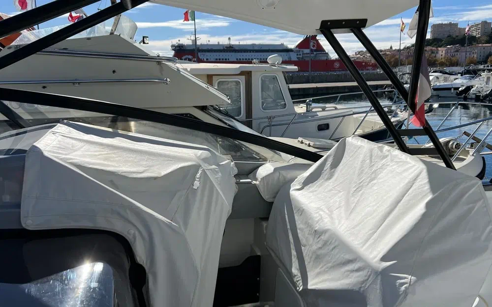 slider 17 Beneteau Flyer 10