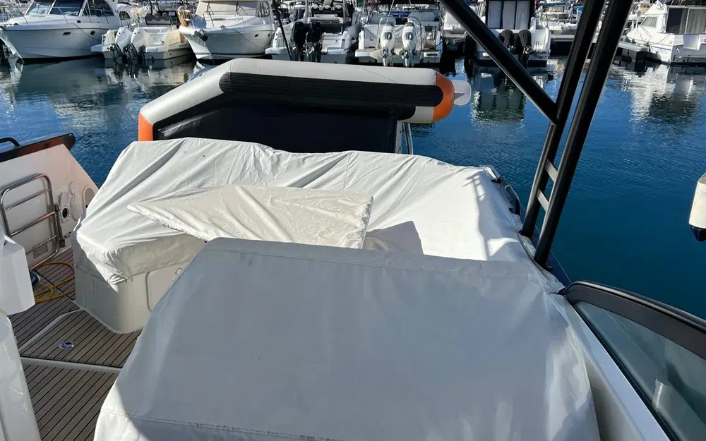slider 18 Beneteau Flyer 10
