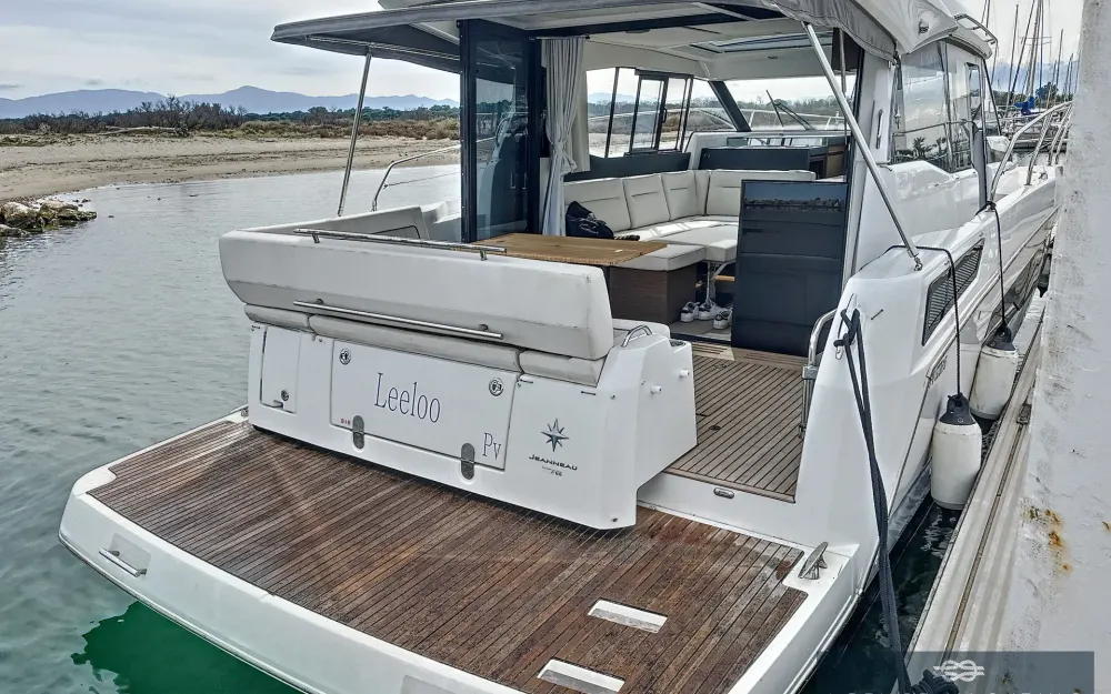 slider 25 Jeanneau NC 37