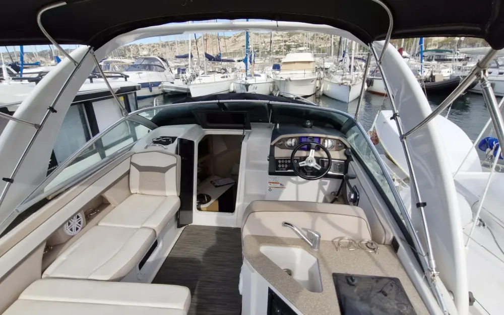 slider 2 Four Winns Vista 255
