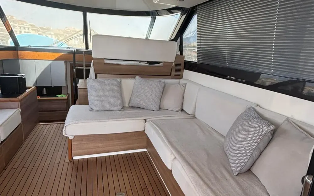 slider 27 Sealine  F 42