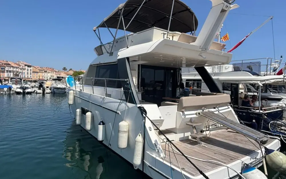 slider 29 Sealine  F 42
