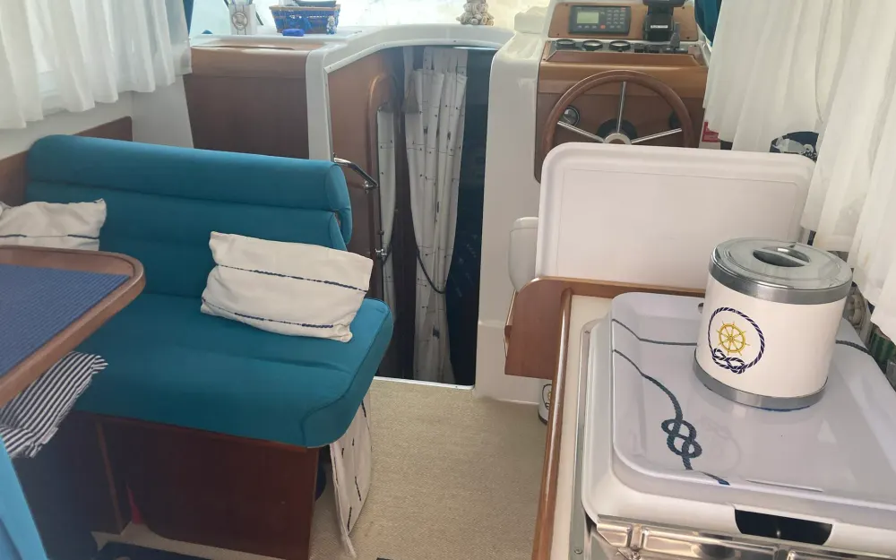 slider 3 Beneteau Antares 760