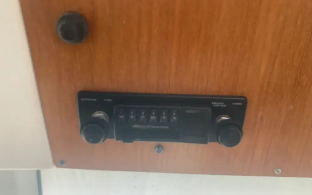 slider 24 Beneteau Antares 760