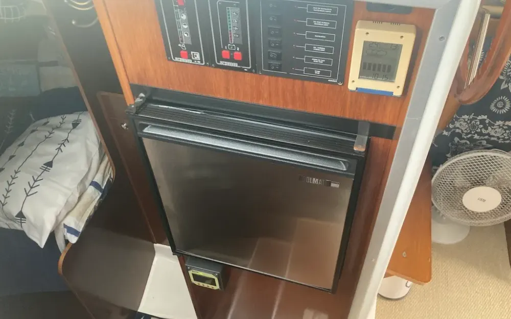 slider 18 Beneteau Antares 760