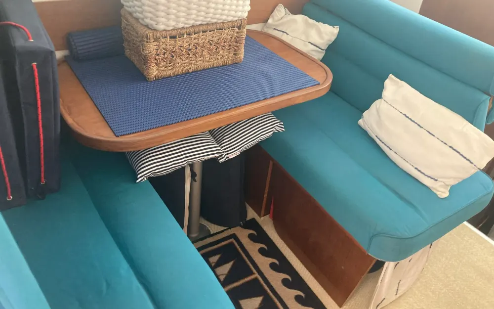 slider 12 Beneteau Antares 760