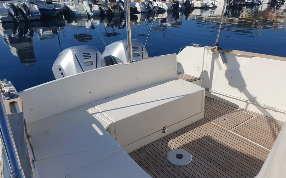slider 4 Jeanneau Cap Camarat 8.5 WA