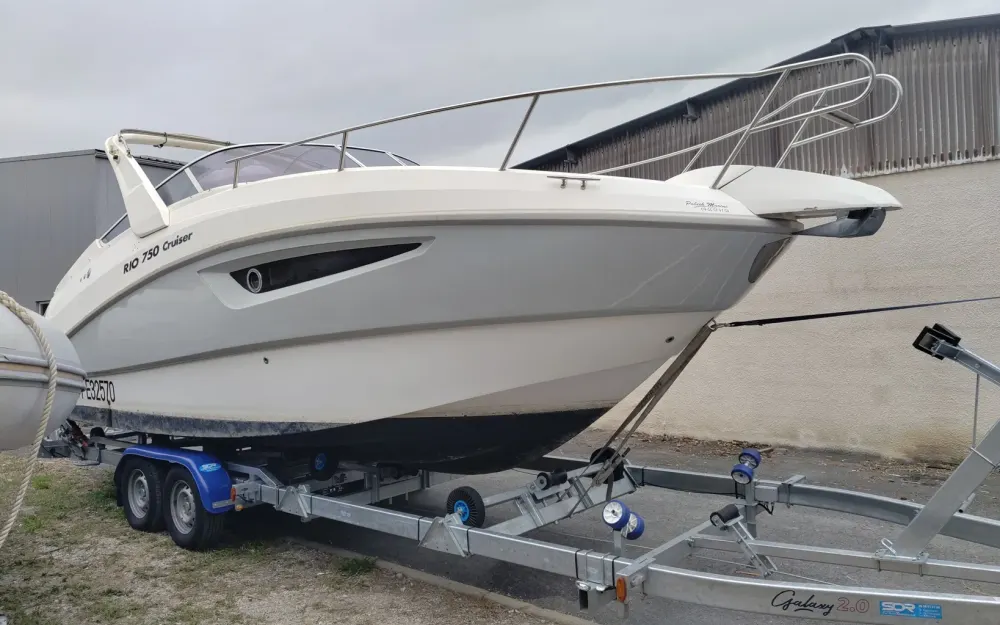 slider 3 Rio  750 Cabin Cruiser