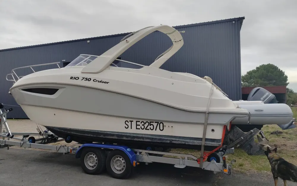 slider 4 Rio  750 Cabin Cruiser