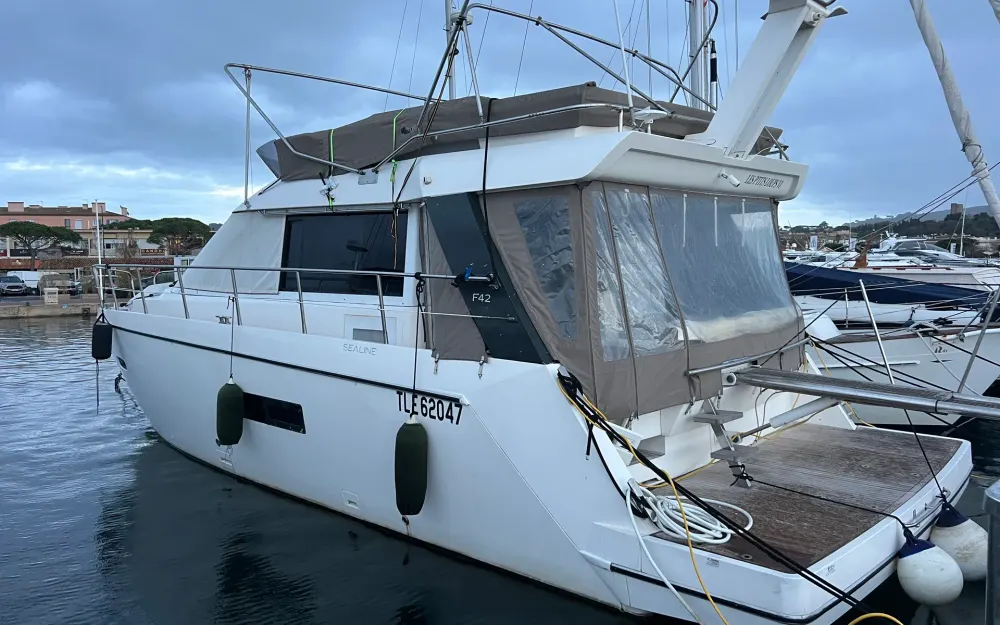 slider 0 Sealine  F 42