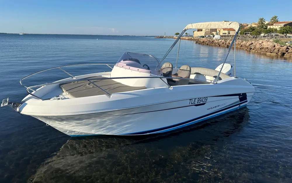 slider 1 Beneteau Flyer 650 Sun Deck