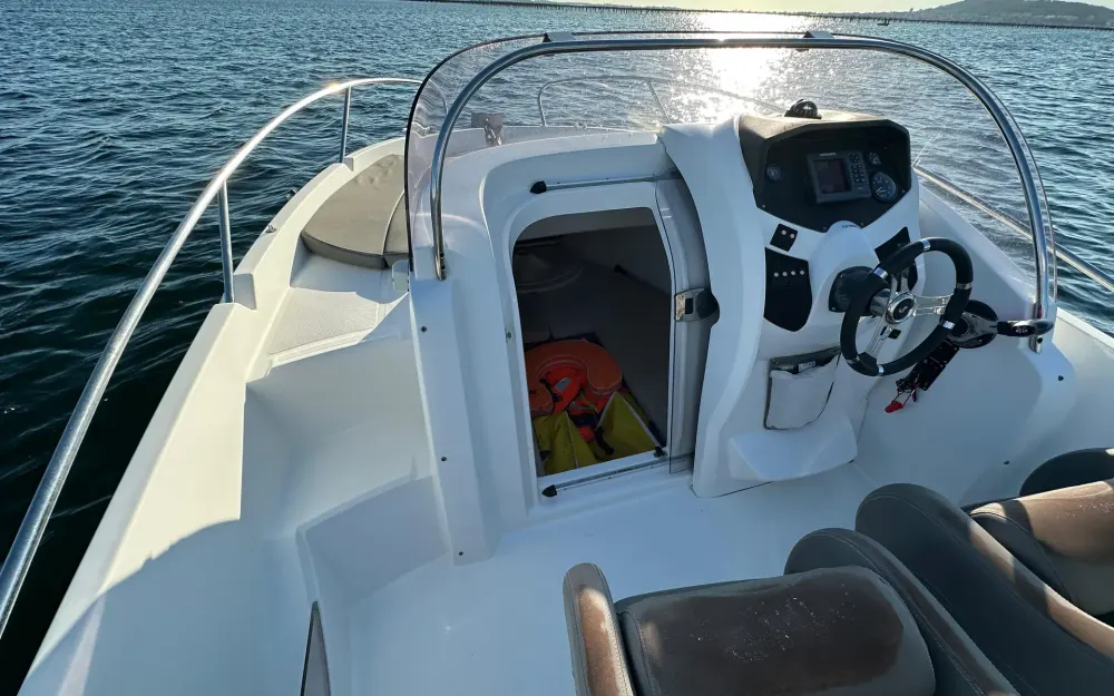 slider 3 Beneteau Flyer 650 Sun Deck