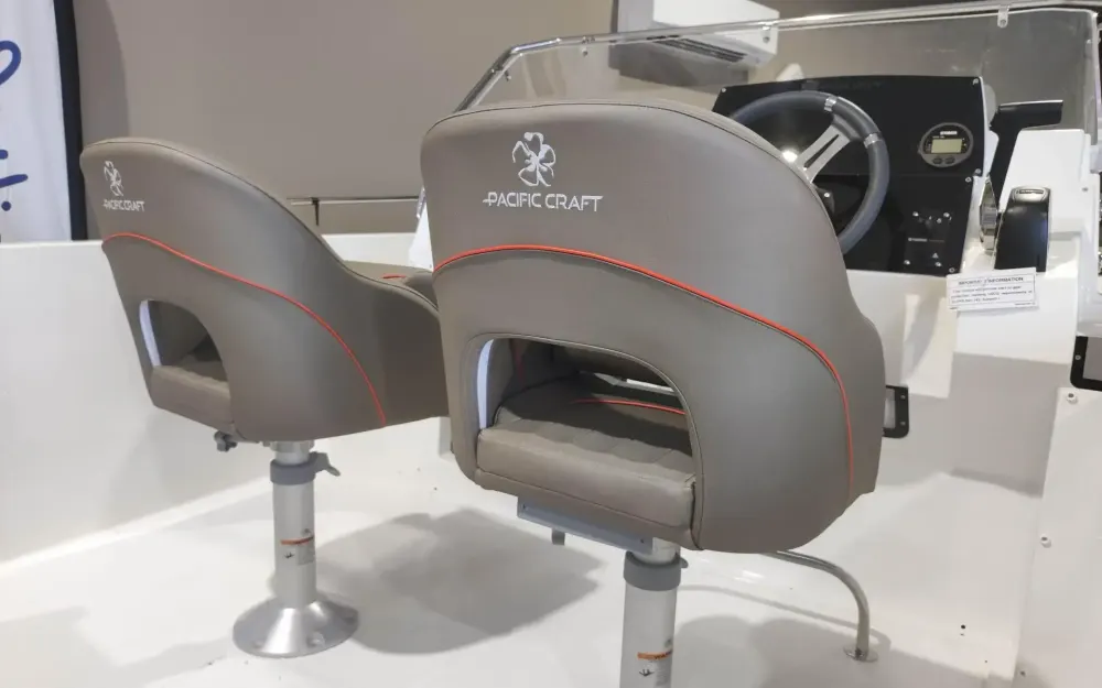 slider 6 Pacific Craft  630 SC
