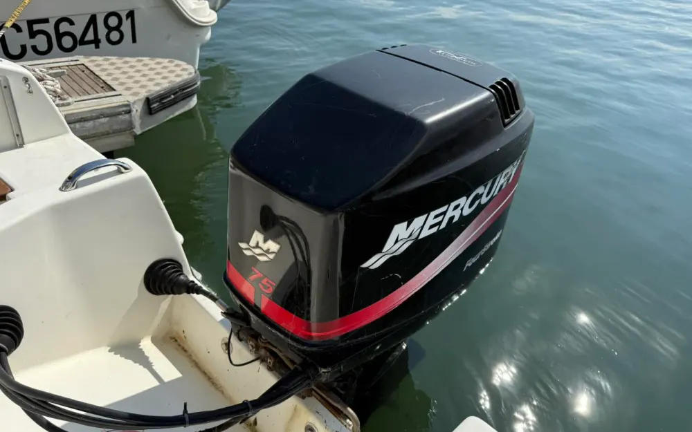 slider 12 Jeanneau Merry Fisher 610