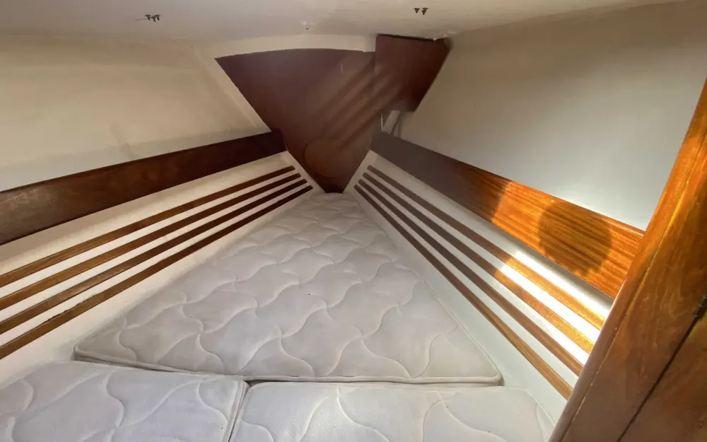 slider 12 Beneteau First 38