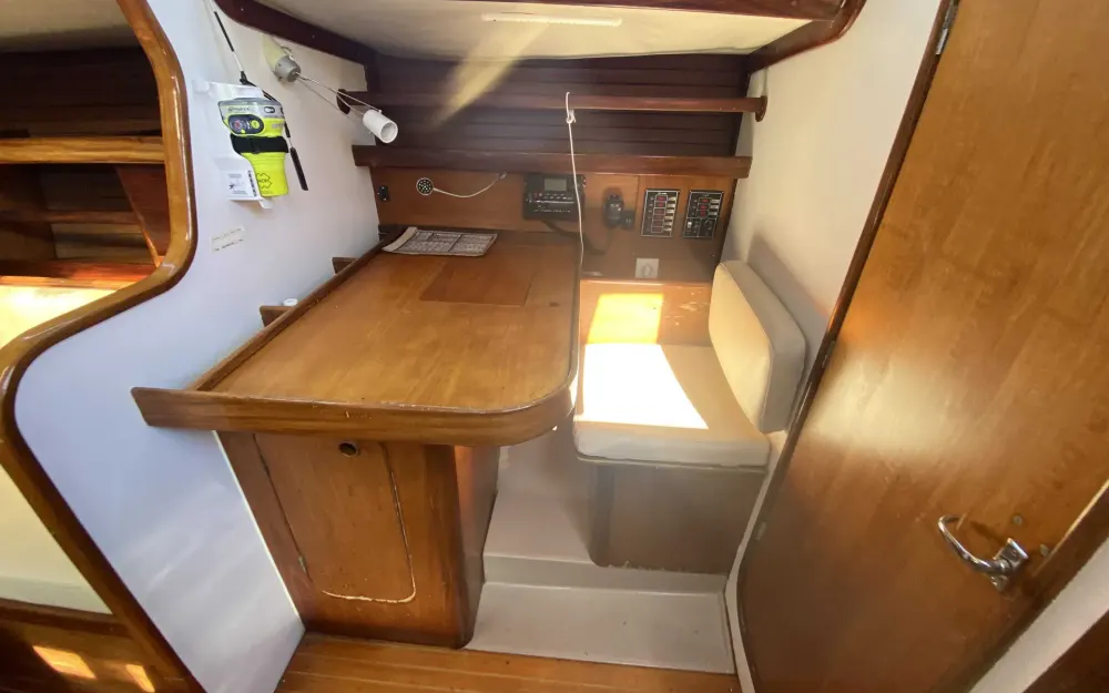 slider 15 Beneteau First 38