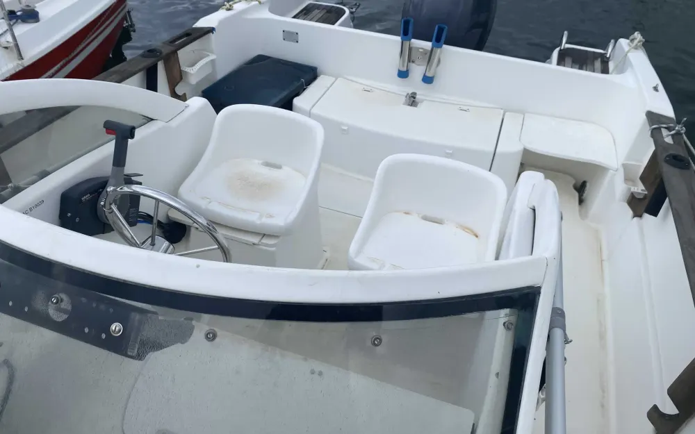 slider 3 Beneteau Ombrine 630