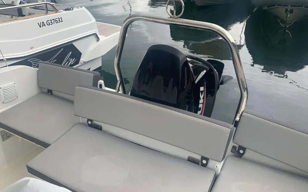 slider 11 Jeanneau Cap Camarat 5.5 CC