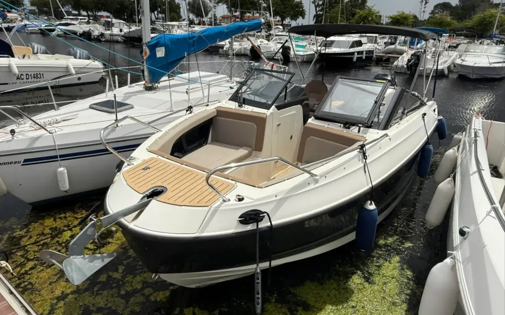 slider 4 Quicksilver Activ 755 Bowrider