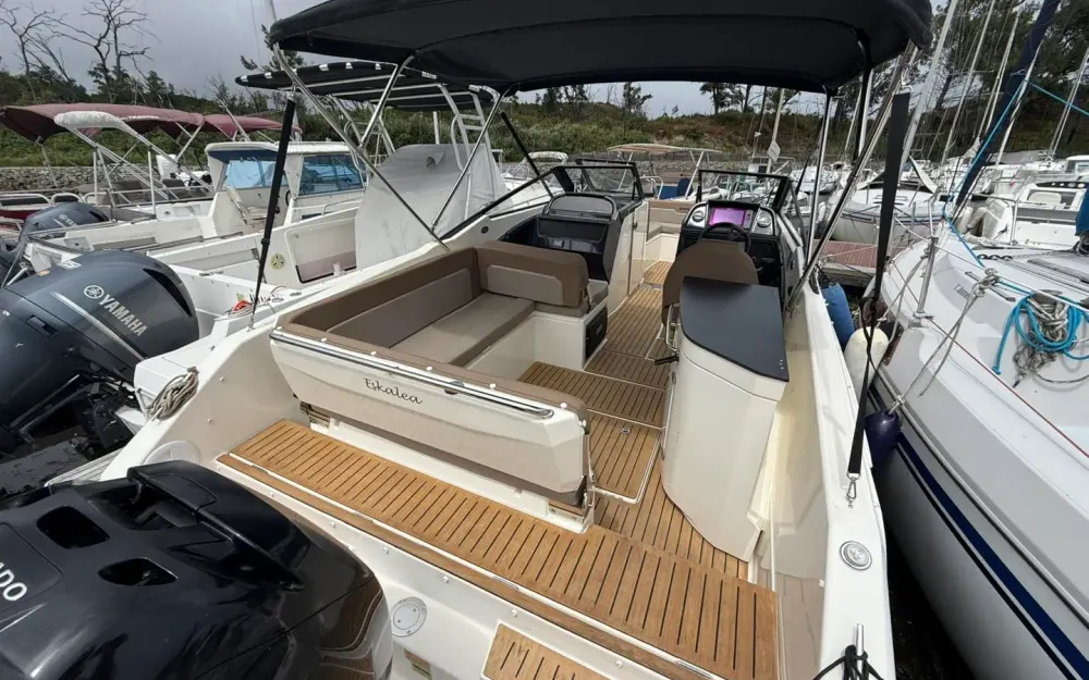 slider 15 Quicksilver Activ 755 Bowrider