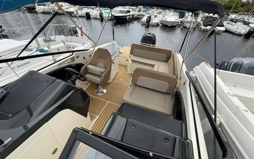 slider 16 Quicksilver Activ 755 Bowrider