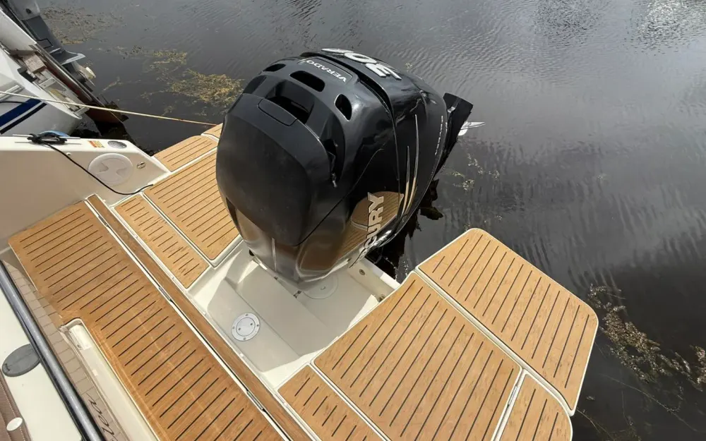 slider 8 Quicksilver Activ 755 Bowrider