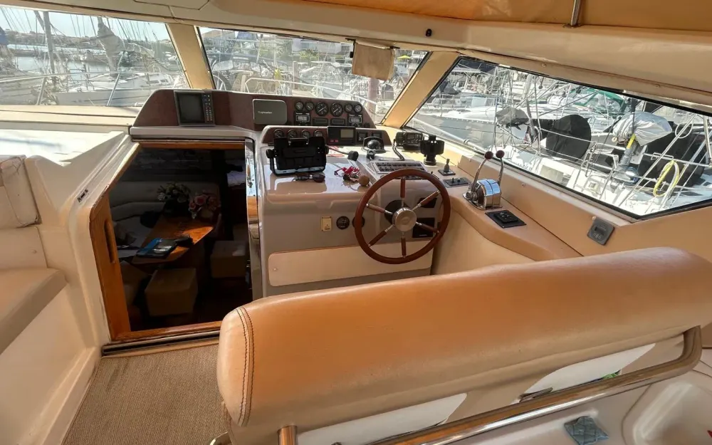 slider 9 Sealine  365 Sport Brigde