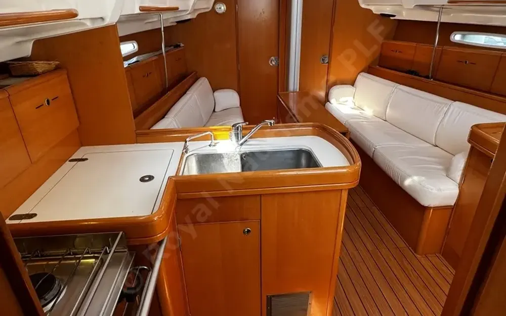 slider 9 Beneteau First 36.7