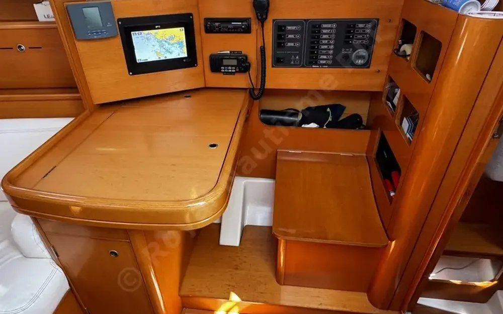 slider 12 Beneteau First 36.7
