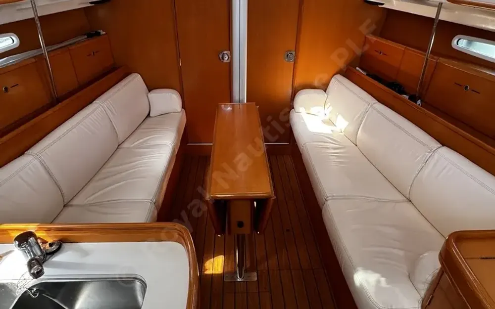 slider 13 Beneteau First 36.7