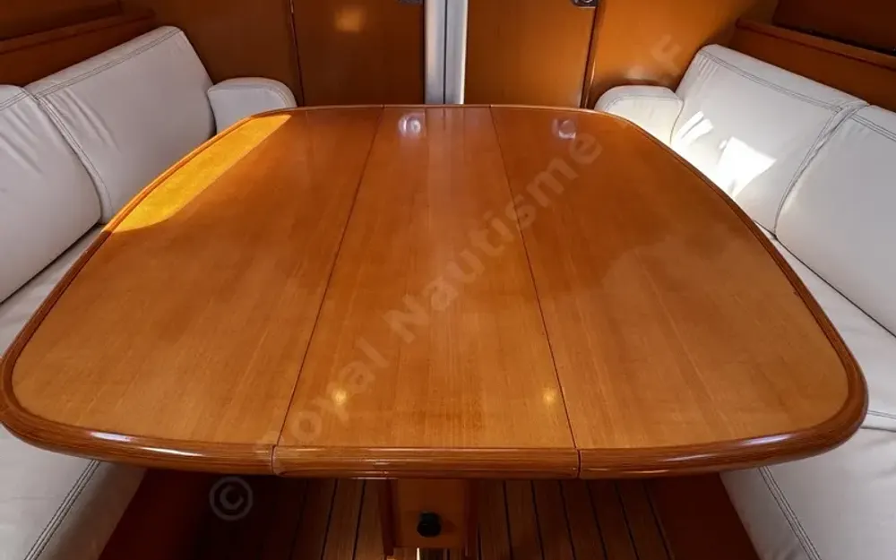 slider 14 Beneteau First 36.7