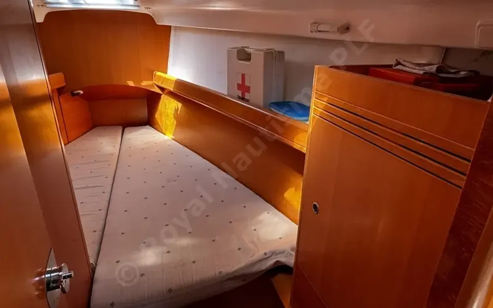 slider 16 Beneteau First 36.7