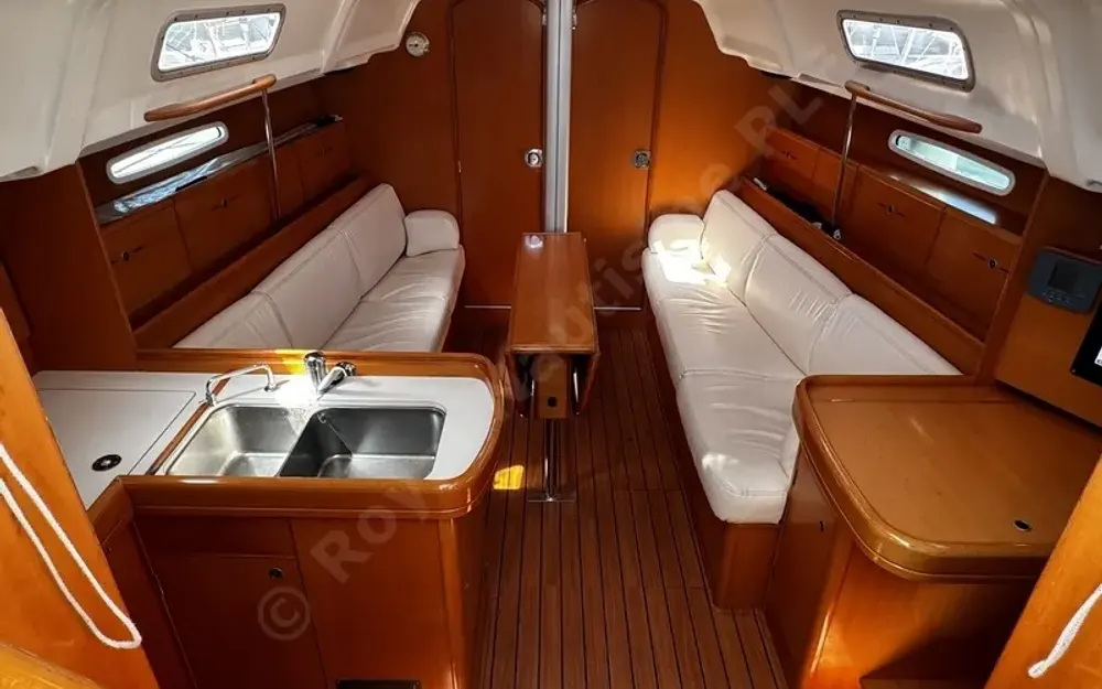slider 8 Beneteau First 36.7